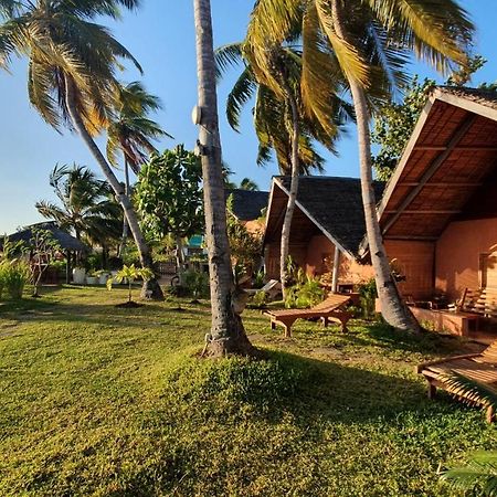 Bed and Breakfast Le Transat Ambatoloaka  Esterno foto